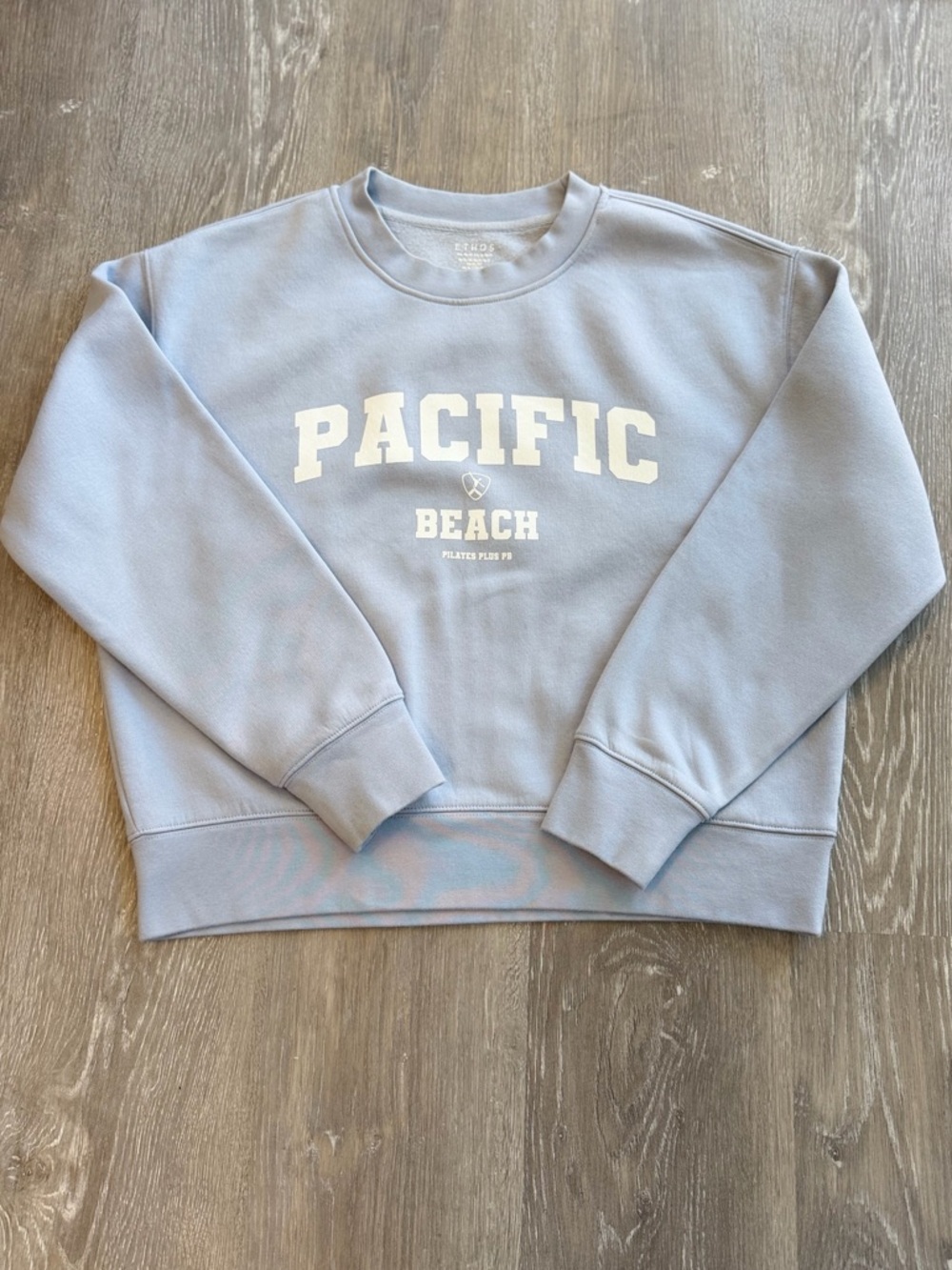 PACIFIC Beach Pilates Blue Crewneck Sweatshirt size Small